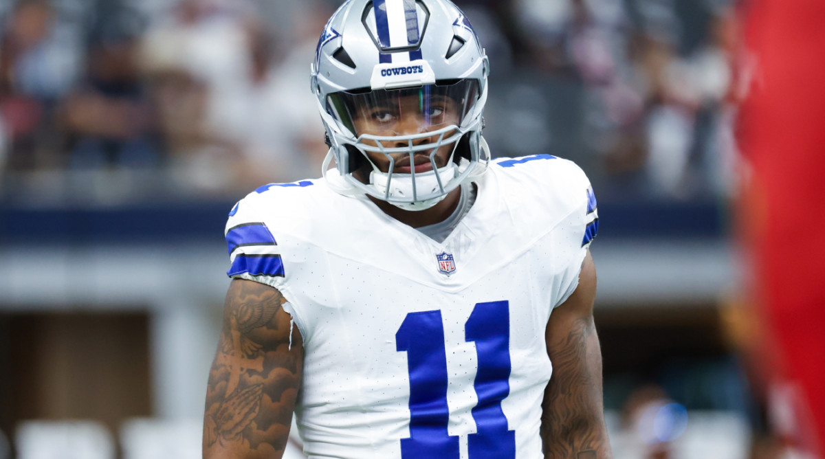Oct 1, 2023; Arlington, Texas, USA; Dallas Cowboys linebacker Micah Parsons (11) warms up before the game against the New England Patriots at AT&T Stadium. Mandatory Credit: Kevin Jairaj-USA TODAY Sports  